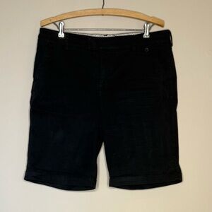 Women’s Dockers Mid Rise Curvy Black Shorts Size 12